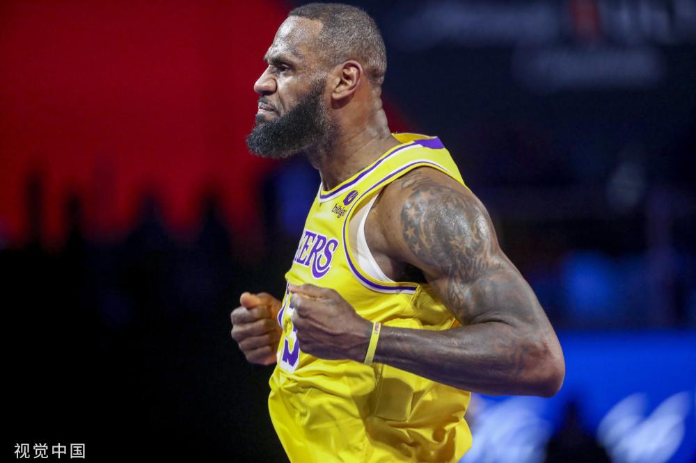 以其凌厉的 以其凌厉的