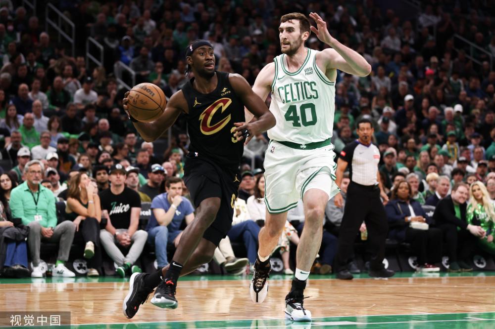 掌握比赛的 掌握比赛的